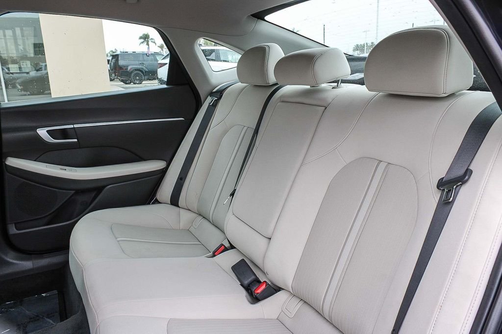 Certified Used 2025 Blue Hyundai SEL image 20