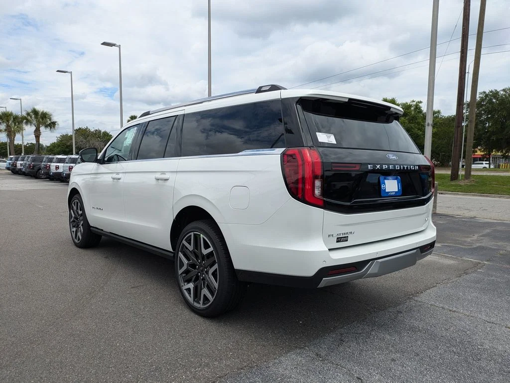 New 2026 Star White Metallic Tri-Coat Ford Platinum image 6