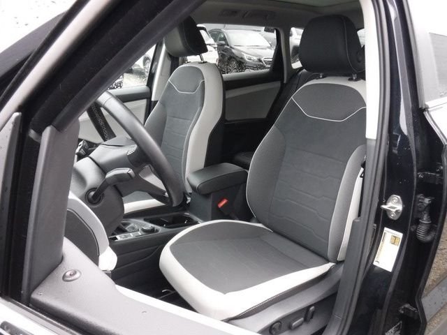 Certified Used 2025 Black Volkswagen 1.5T SE image 13