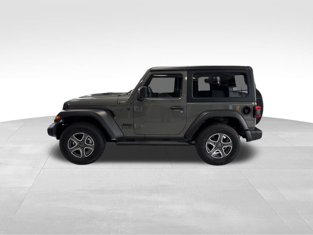 Used 2022 Gray Jeep Sport S image 2