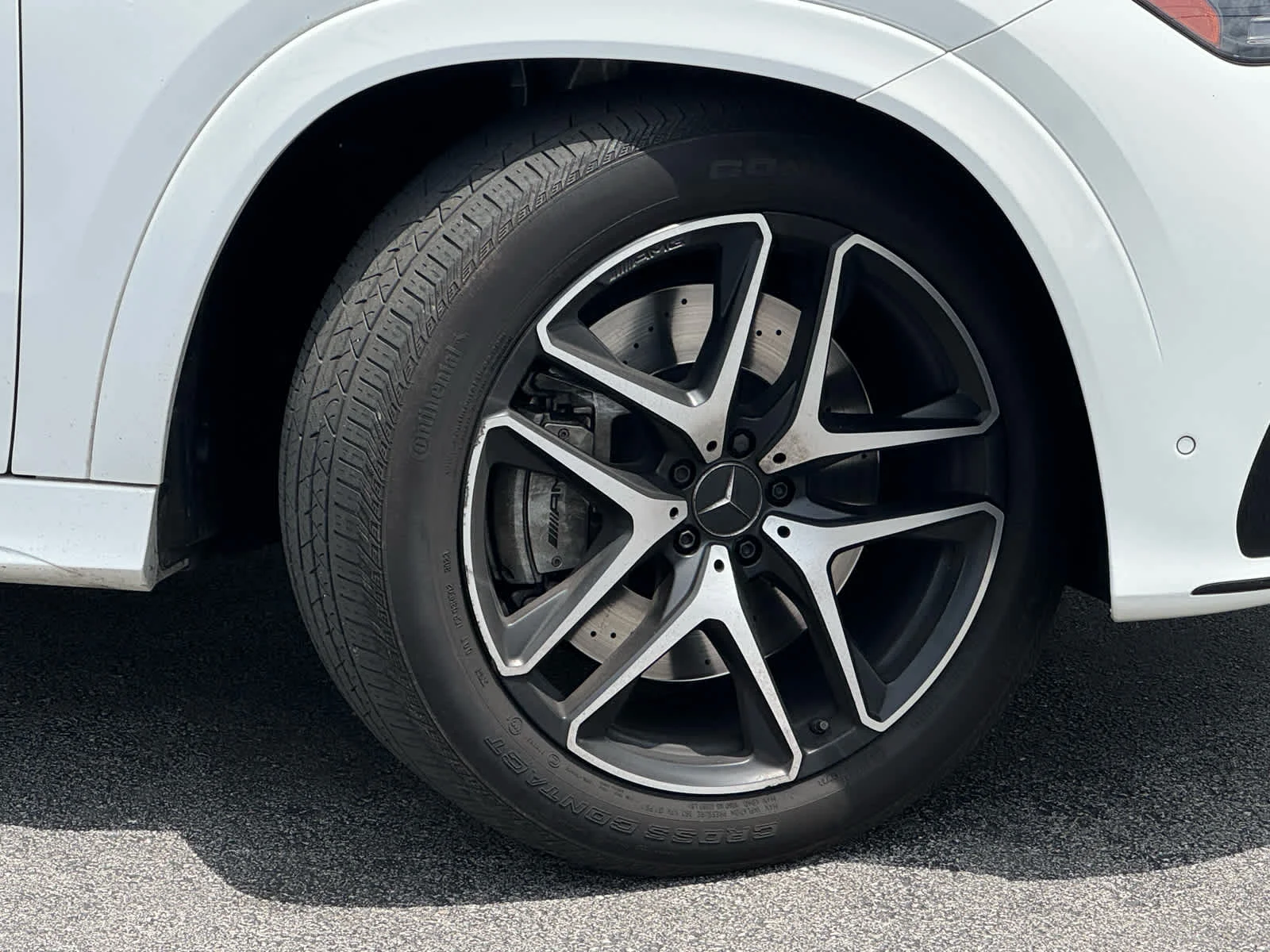 Used 2024 Polar White Mercedes-Benz AMG® GLE 53 image 2