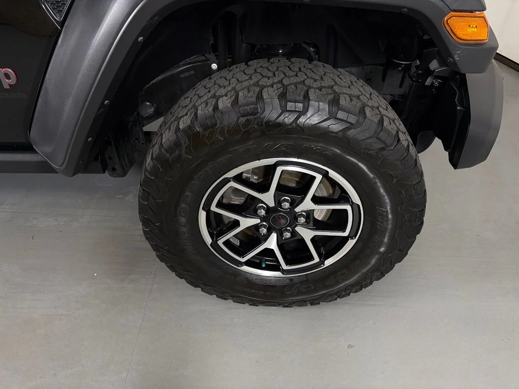 Used 2024 Black Jeep Rubicon image 10