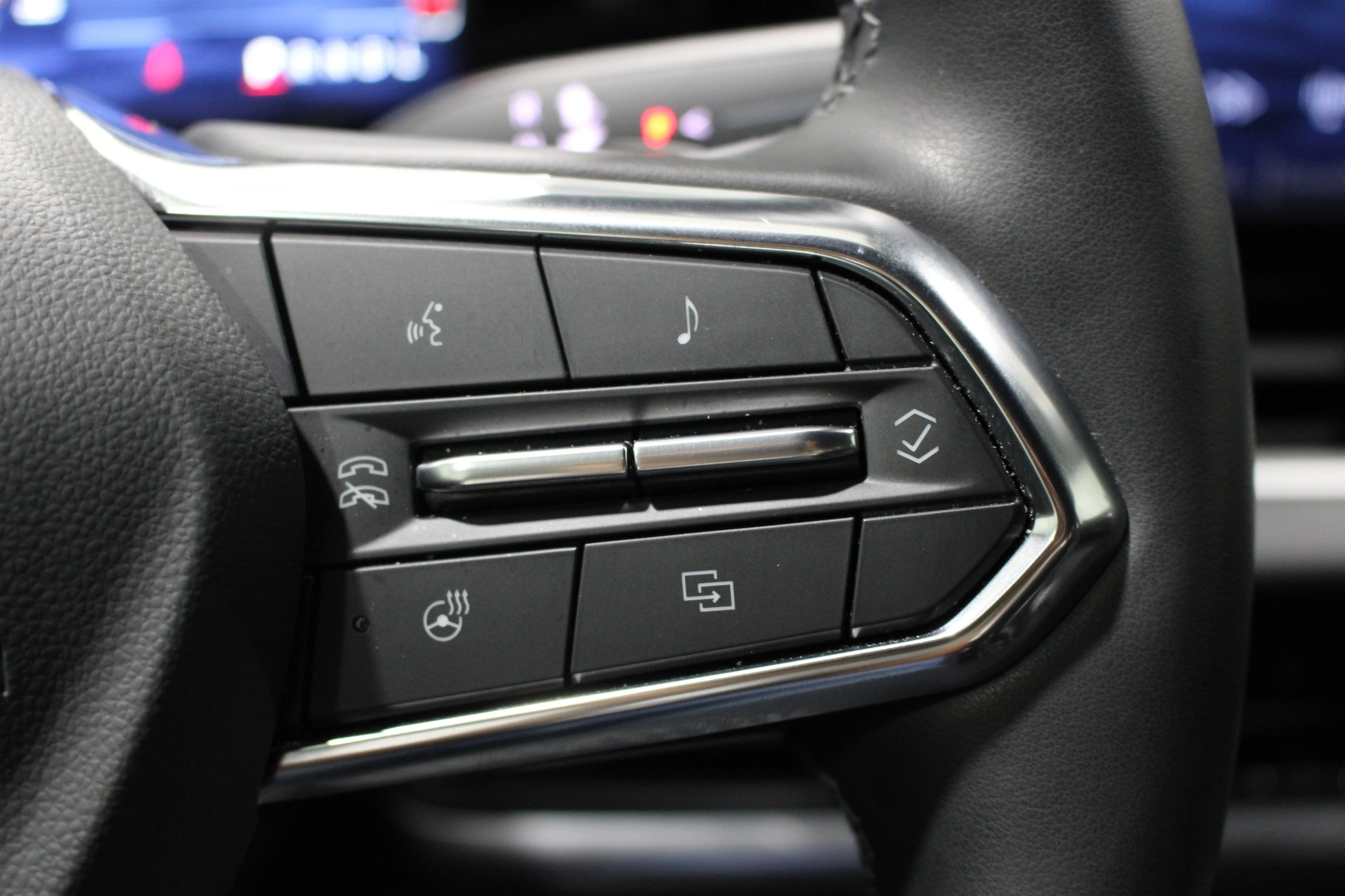 2026 Chevrolet Equinox LT - Photo 12