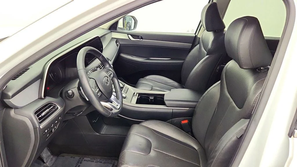 Used 2021 Hyper White Hyundai SEL AWD image 21