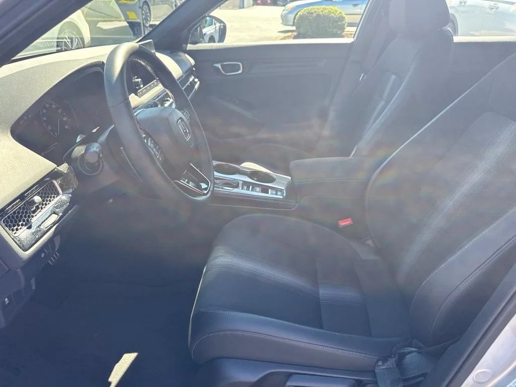 Used 2026 Solar Silver Metallic Honda FWD Sport image 48
