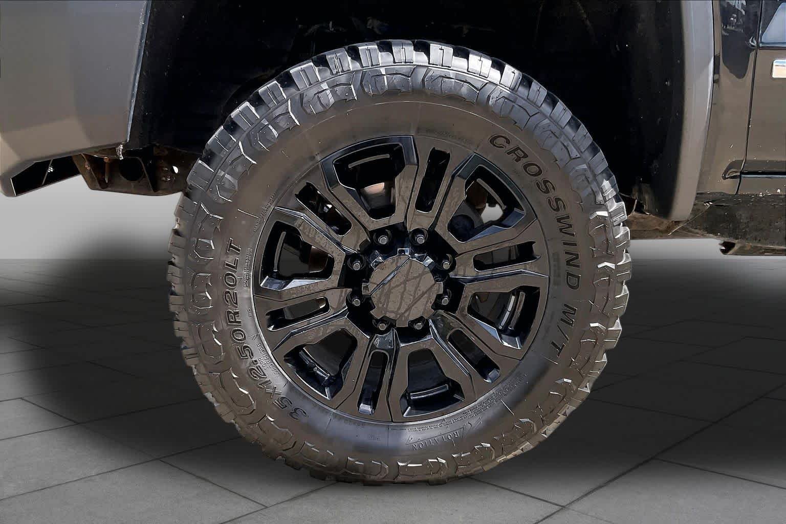 Used 2015 Onyx Black GMC Denali image 10
