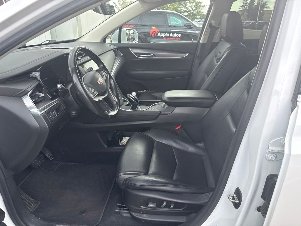 Used 2019 White Cadillac Premium Luxury image 6
