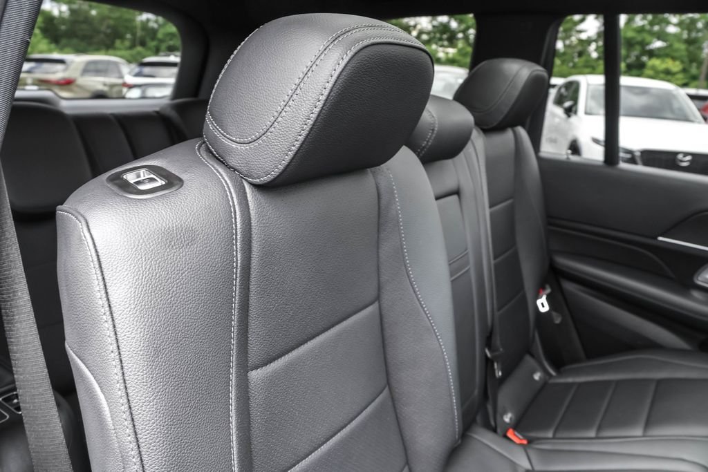 Used 2021  Mercedes-Benz GLS 450 image 33