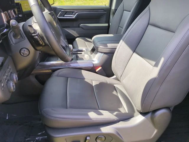 Used 2025 Gray Chevrolet LTZ image 11