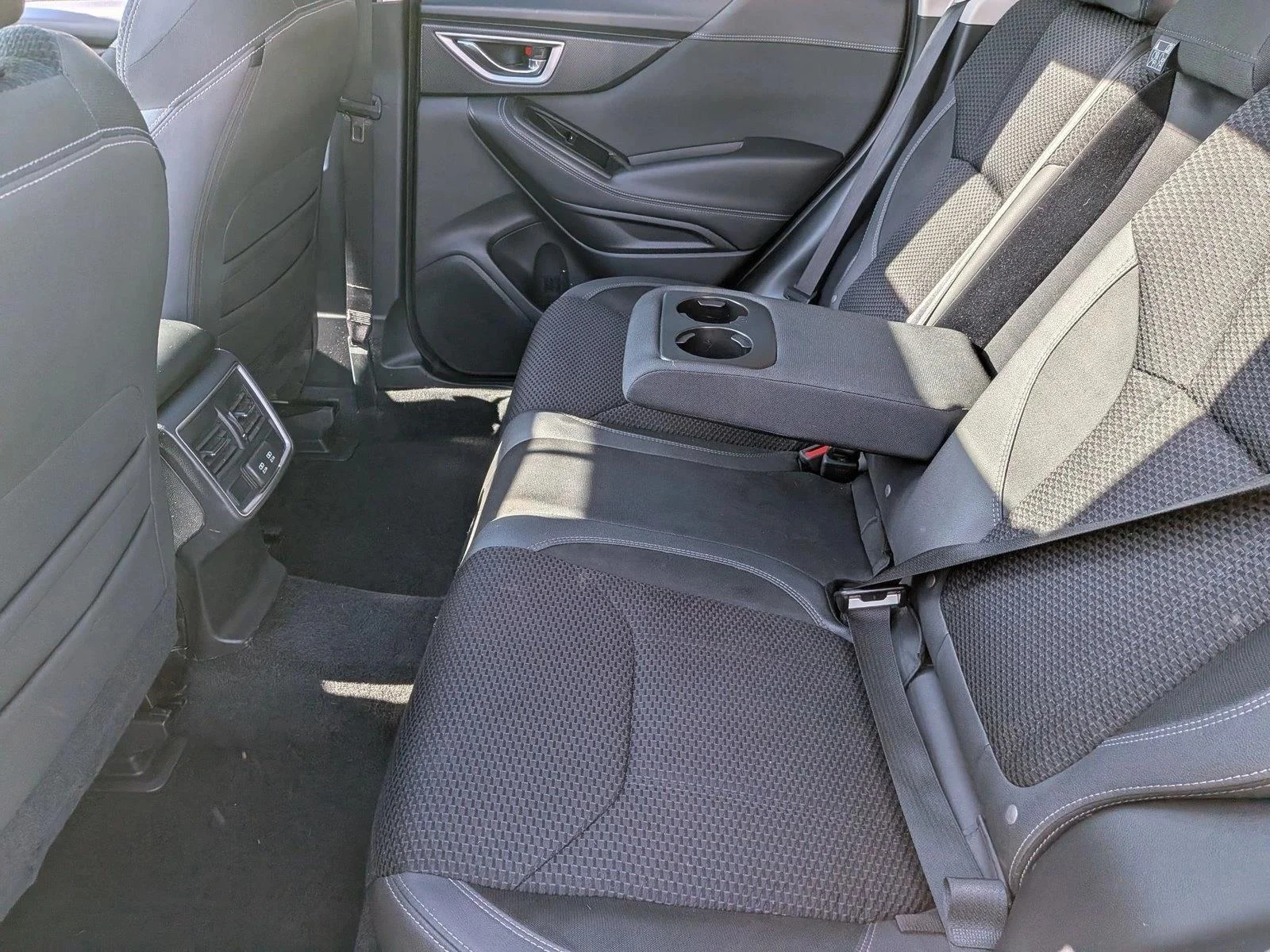 Used 2021 Ice Silver Metallic Subaru Premium image 18