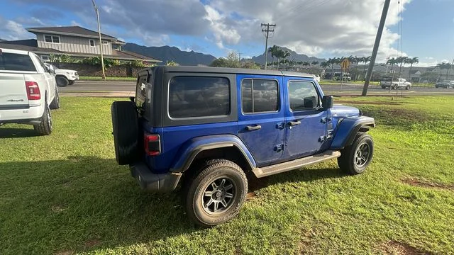 Used 2018 Blue Jeep Unlimited Sahara image 5