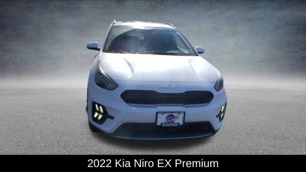 Used 2022 White Kia EX Premium image 3