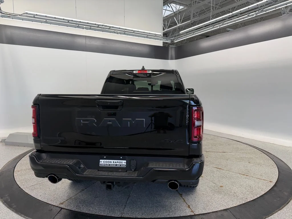 New 2026 Diamond Black Crystal Pearl-Coat Exterior Paint Ram Big Horn/Lone Star image 10