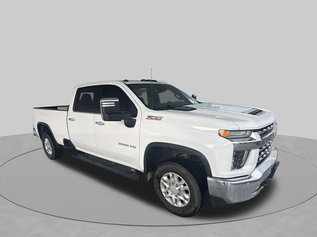 Used 2020 White Chevrolet LTZ image 3