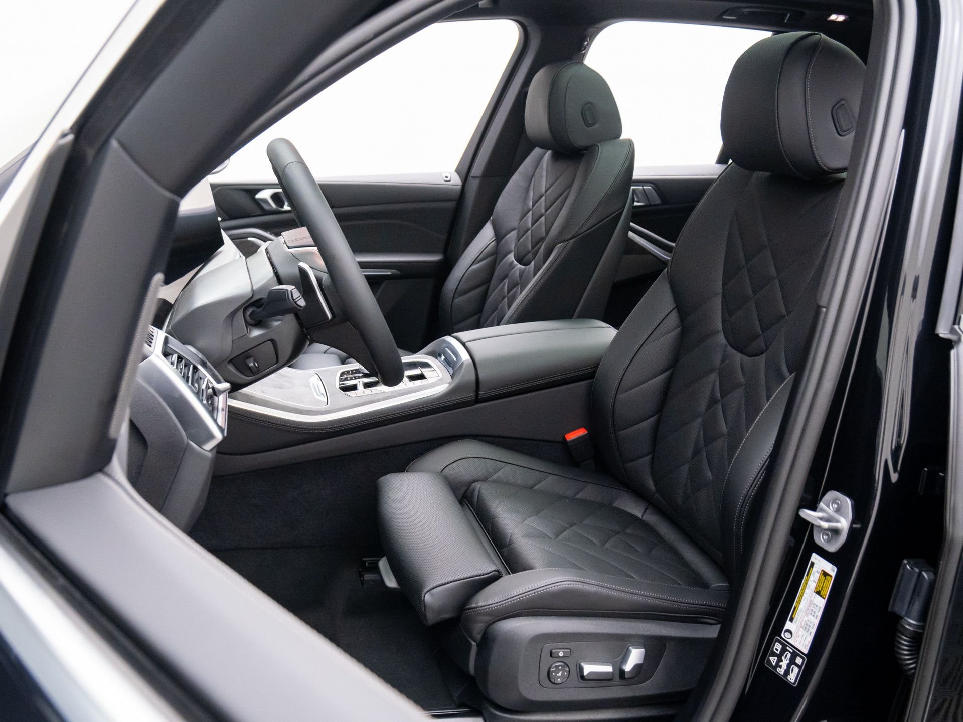 New 2026 Black Sapphire Metallic BMW xDrive40i image 14