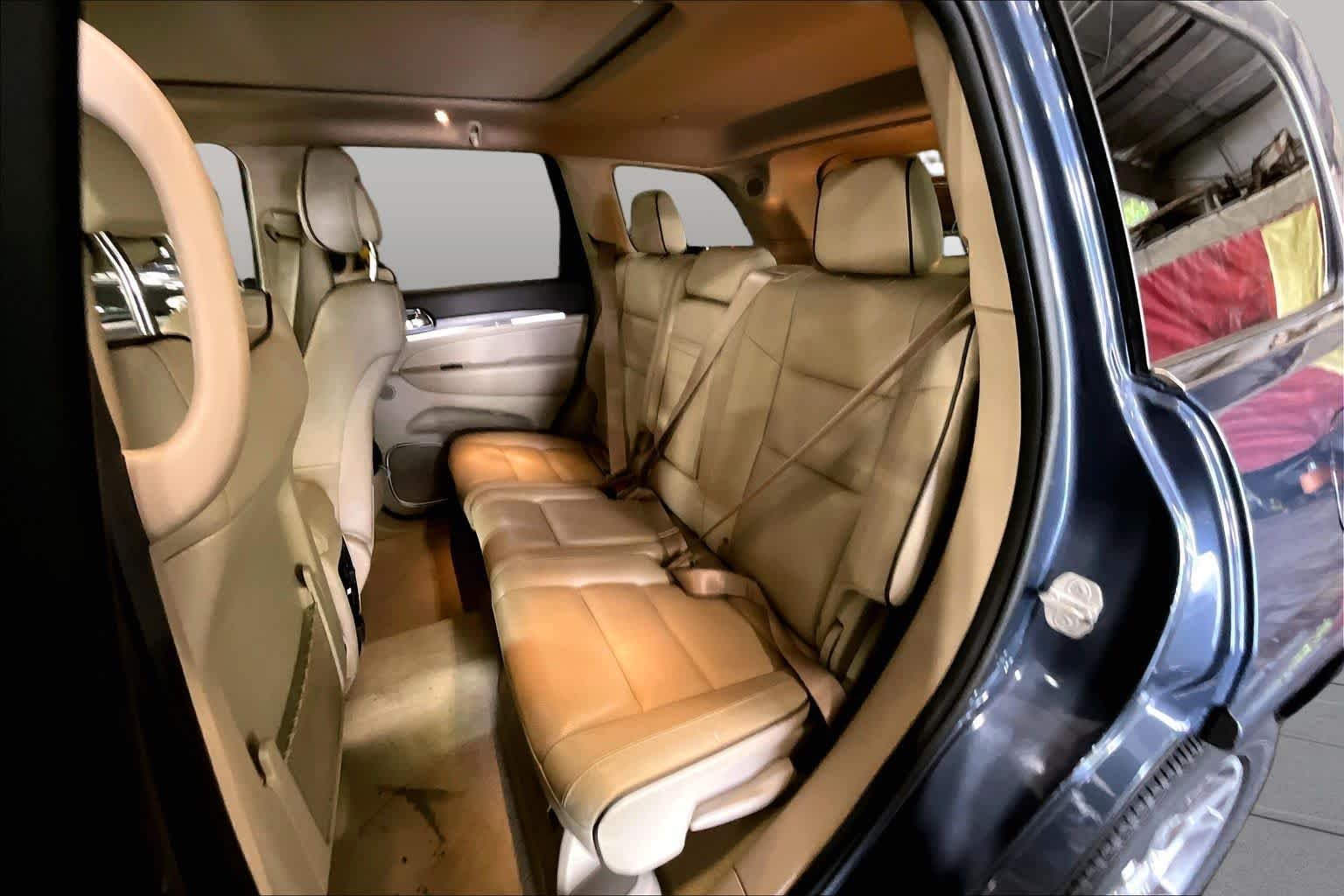 Used 2021 Slate Blue Pearlcoat Jeep Overland image 21