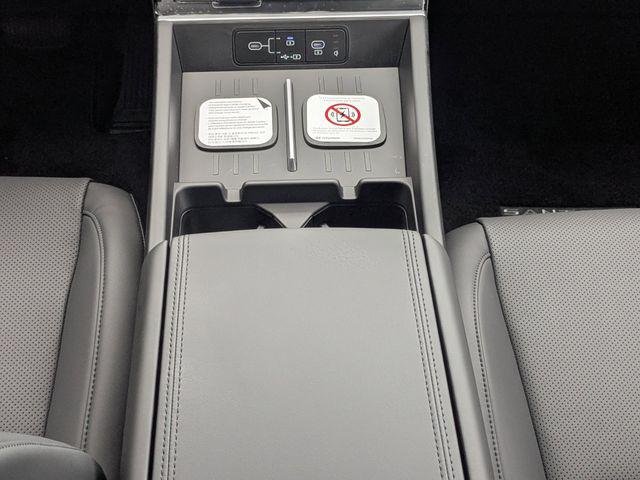 New 2026 White Hyundai SEL FWD image 20