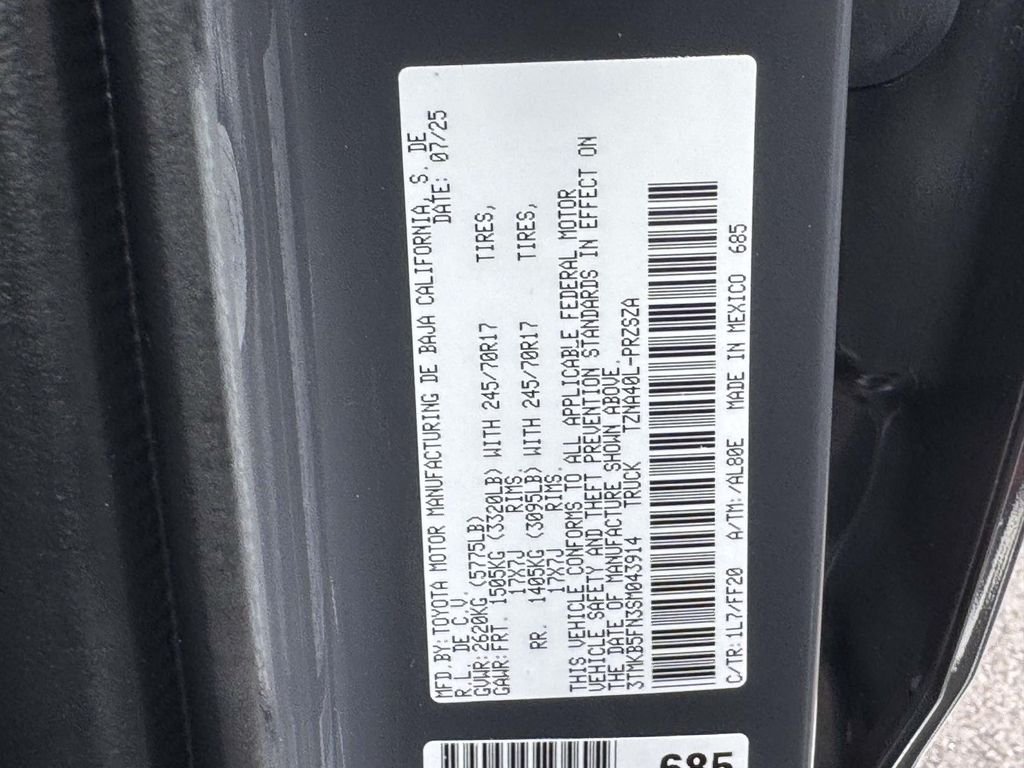 Used 2025  Toyota SR5 image 27