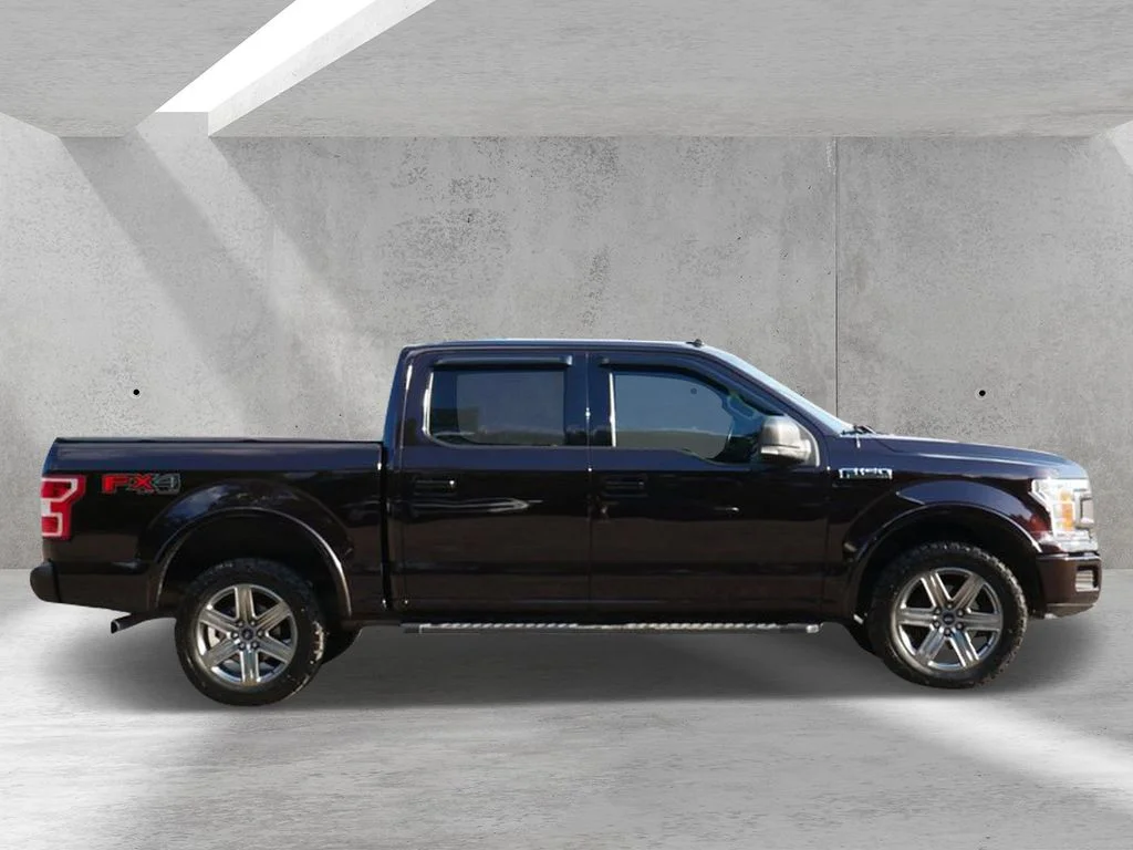 Used 2018  Ford XLT image 2