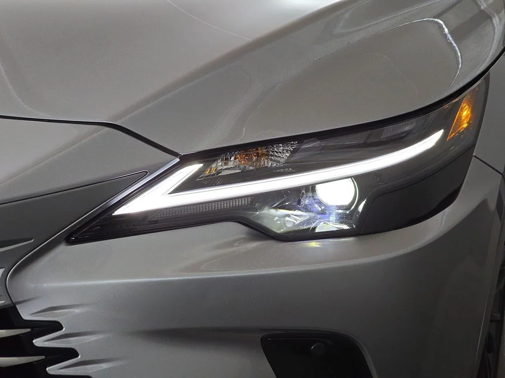 New 2026 Iridium Lexus PREMIUM image 29