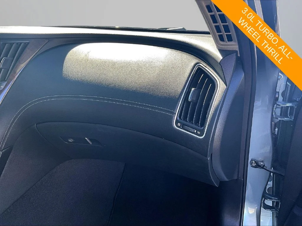 Used 2018 Blue INFINITI 3.0t LUXE image 16