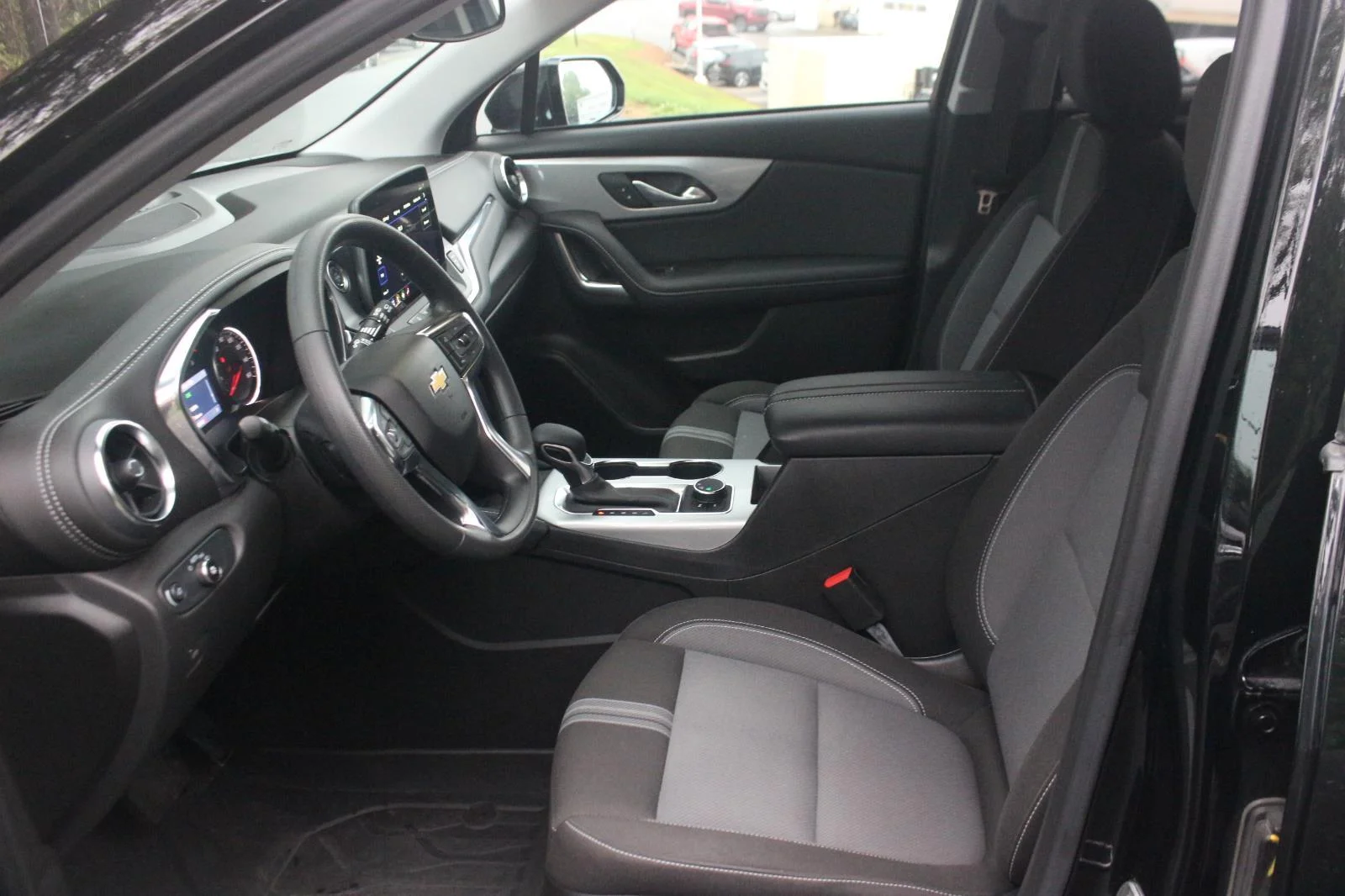 Used 2024 Black Chevrolet 2LT image 14