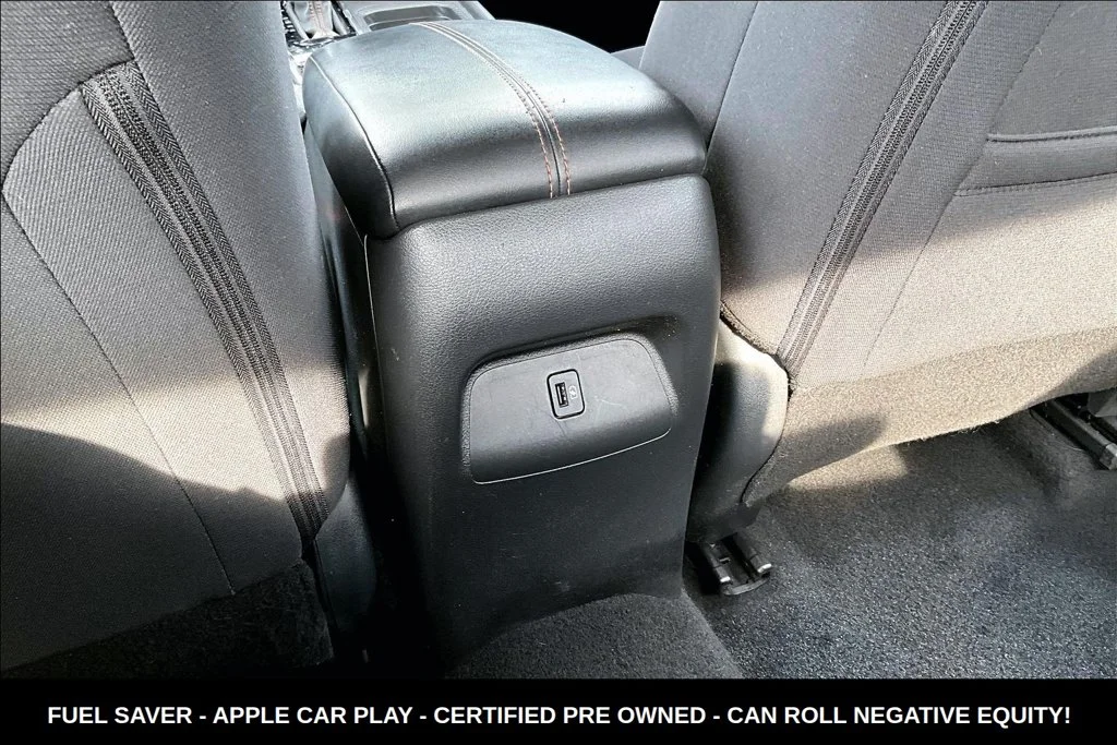 Used 2023 Red Nissan SR image 10