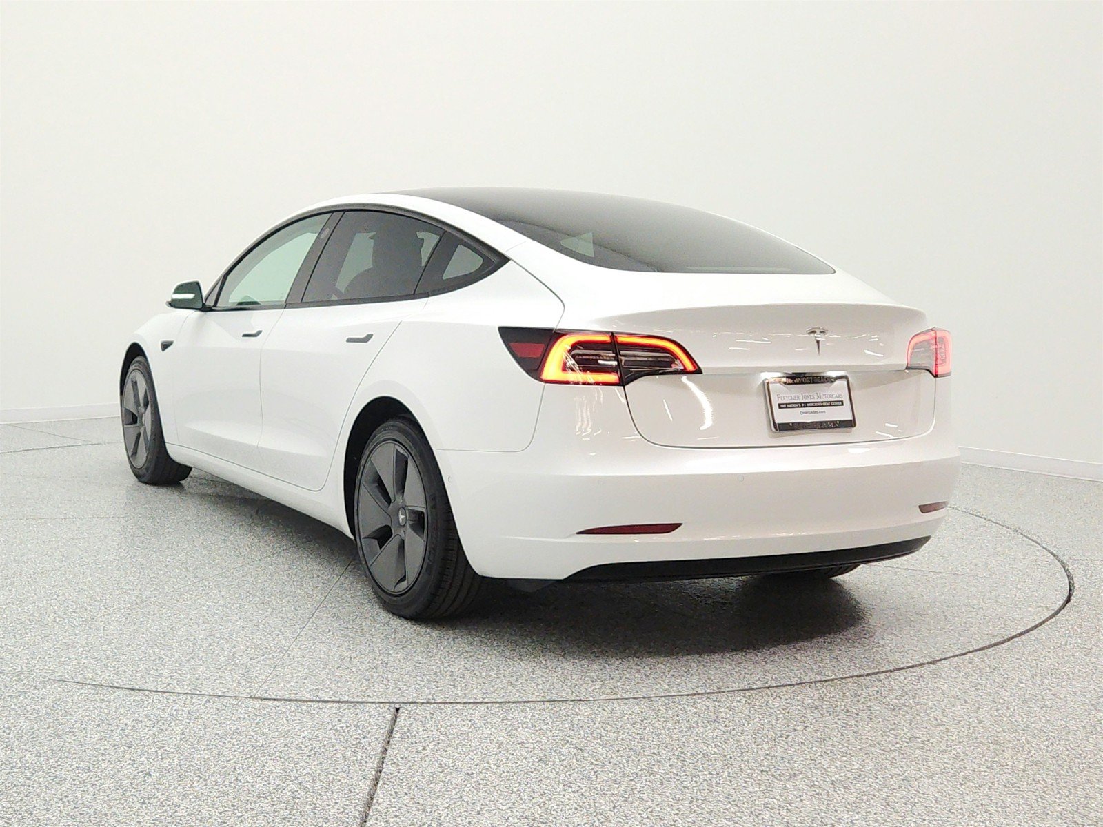 Used 2021 Pearl White Multi-Coat Tesla Standard Range Plus RWD image 7
