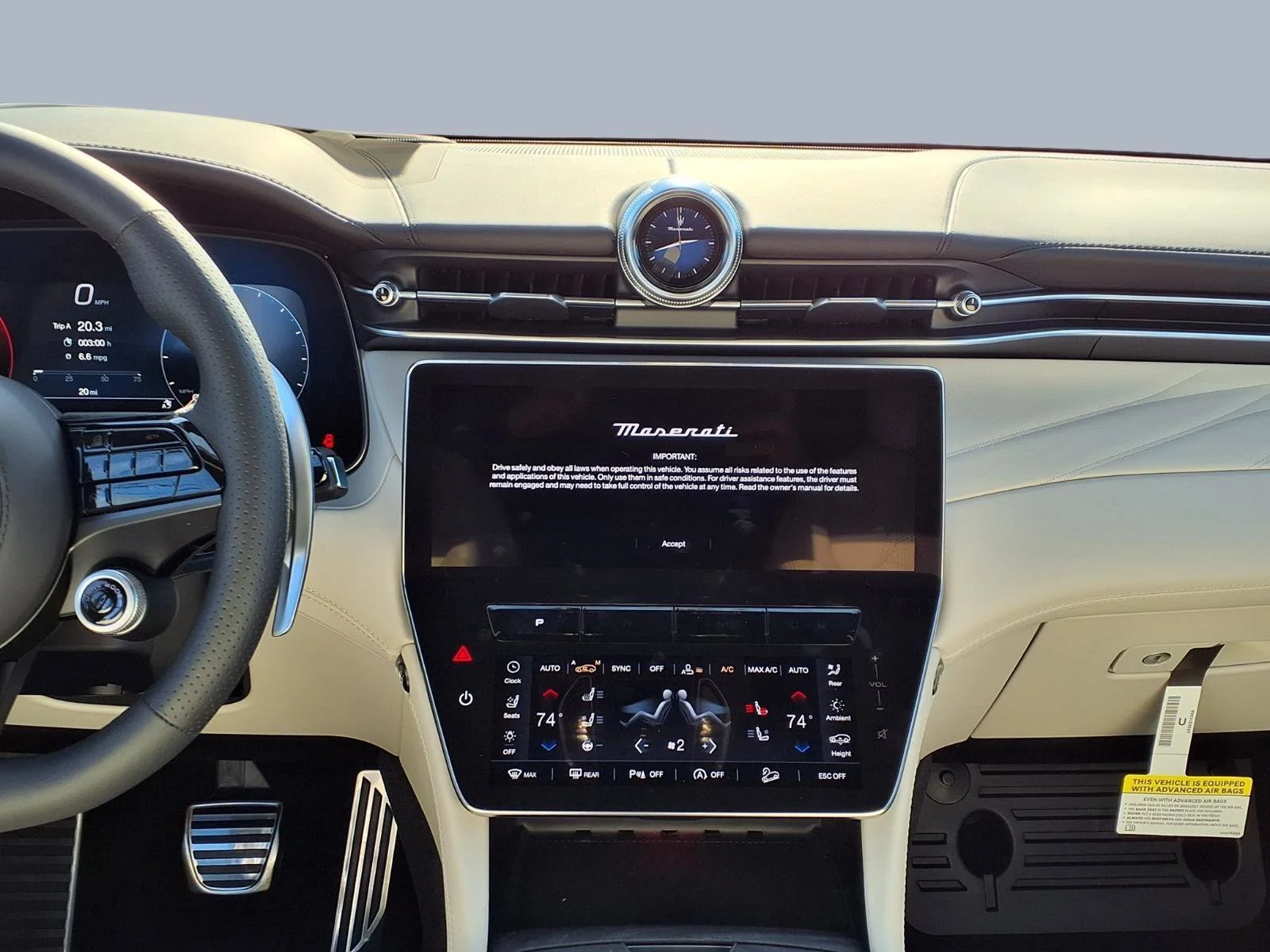 2026 Maserati Grecale Modena V6 - Photo 13