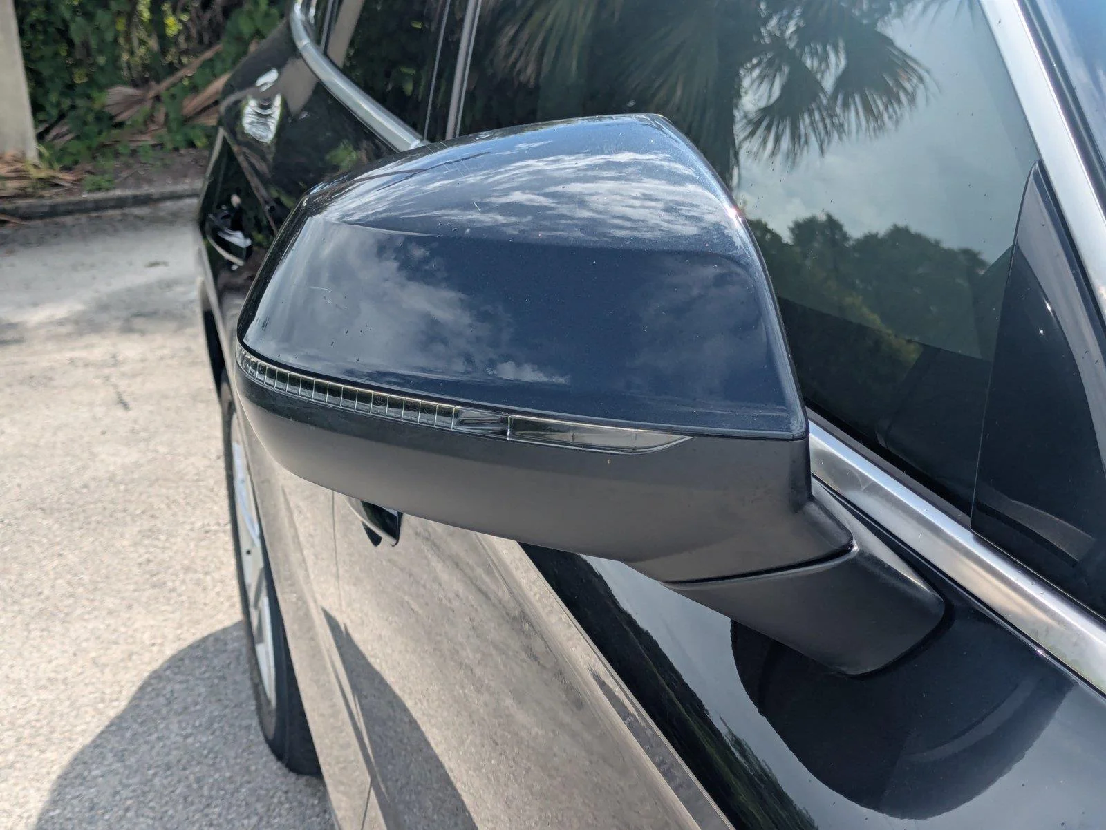 Used 2019 Moonlight Blue Metallic Audi Premium image 11
