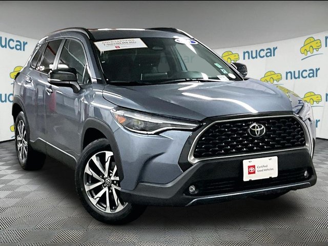 2025 Toyota Corolla Cross XLE