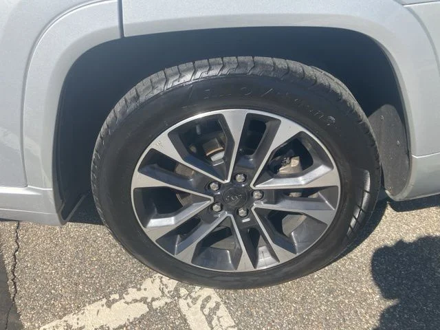 2023 Jeep Grand Cherokee L Overland - Photo 10