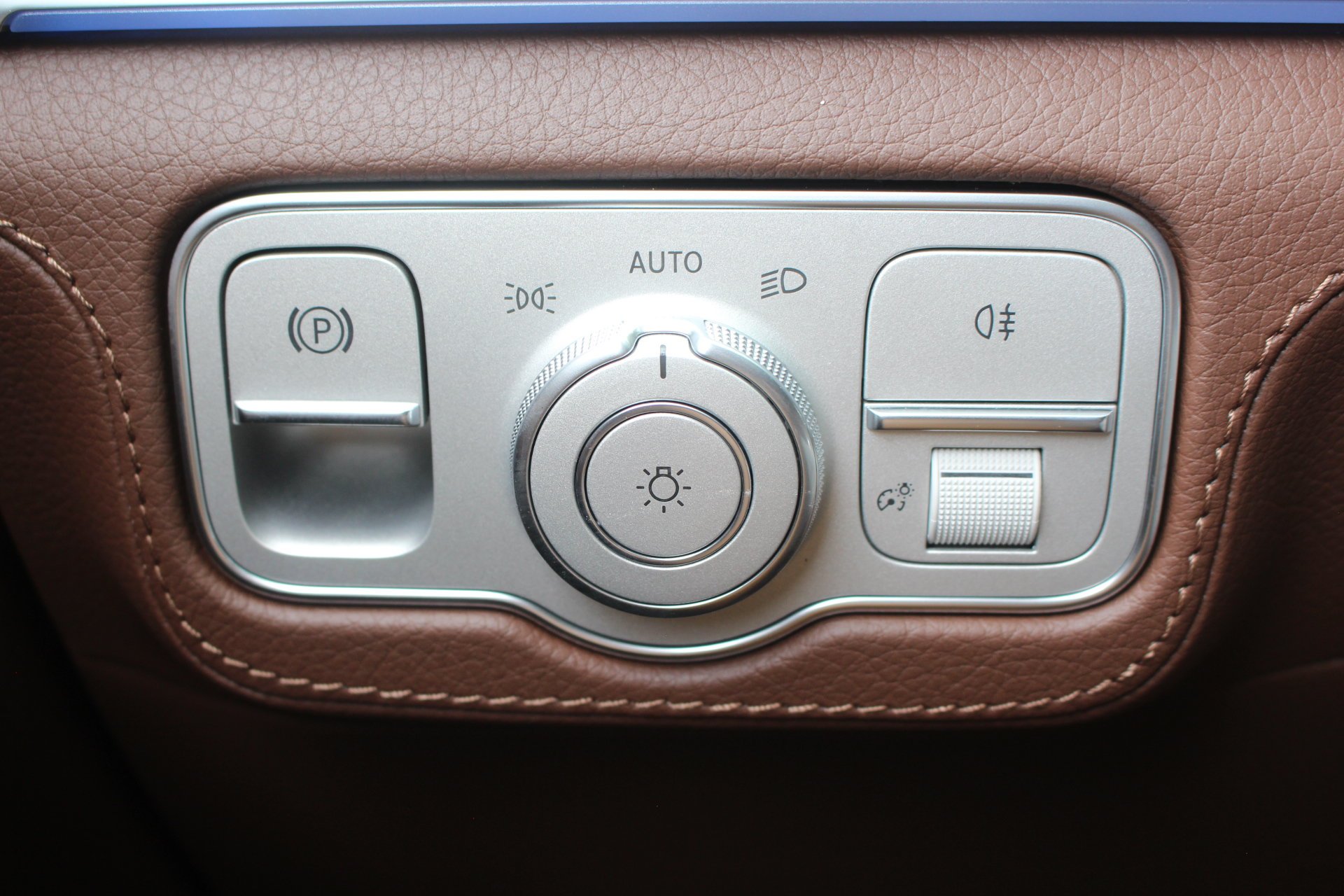 New 2026 POLAR WHITE Mercedes-Benz GLS 450 image 24