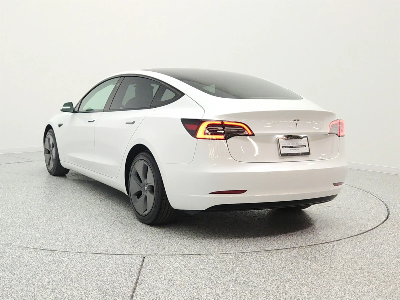 Used 2021 Pearl White Multi-Coat Tesla Standard Range Plus RWD image 7