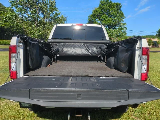 Used 2019 White Ford Lariat image 32