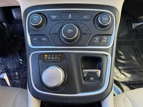 Used 2015 Black Chrysler Limited image 17