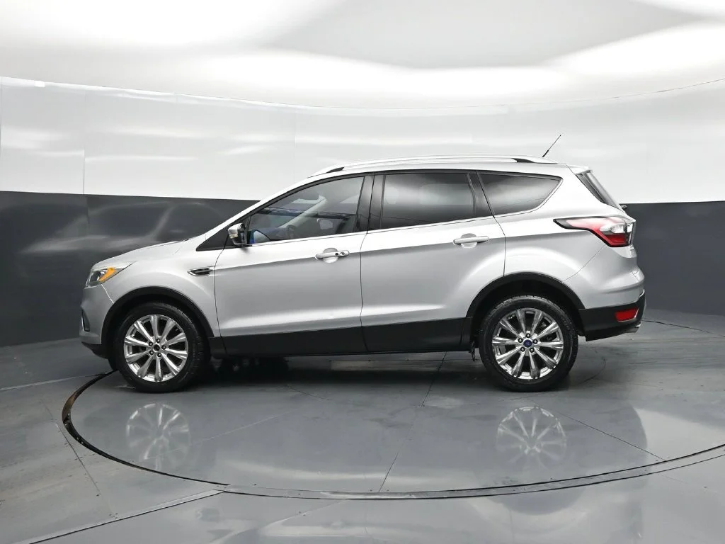 Used 2017 Silver Ford Titanium image 27