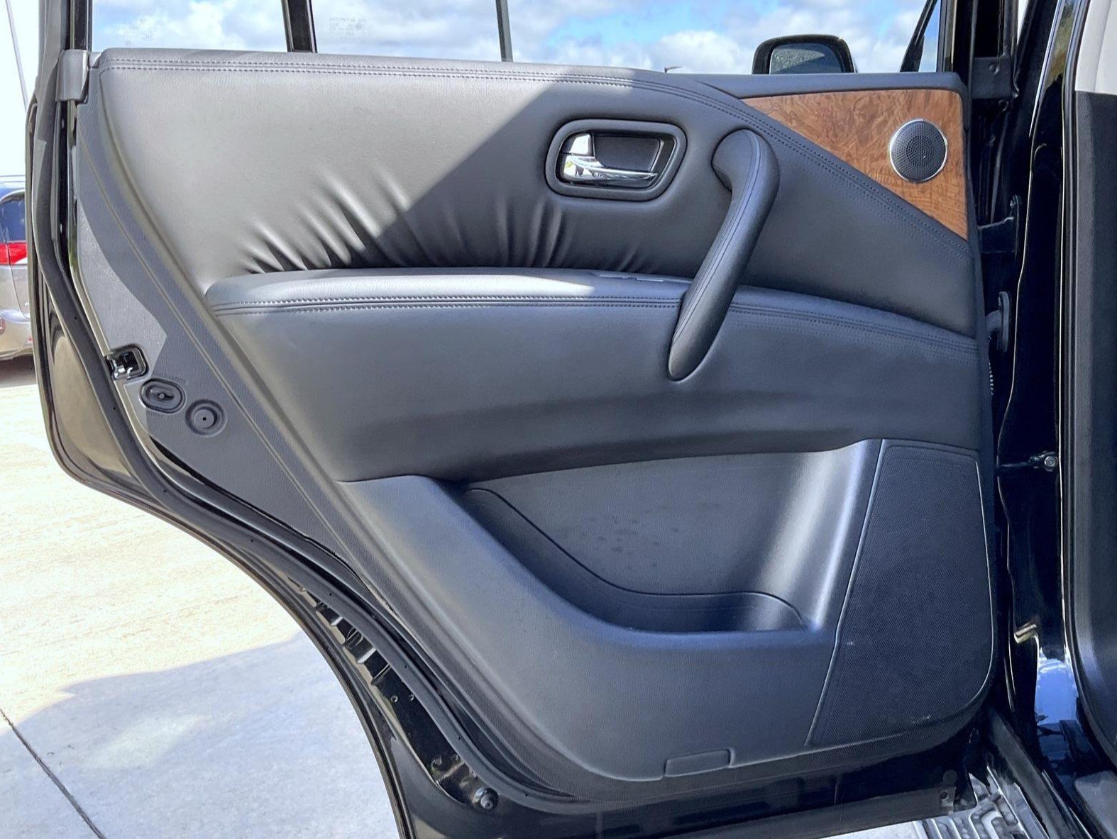 2022 Nissan Armada SL - Photo 26