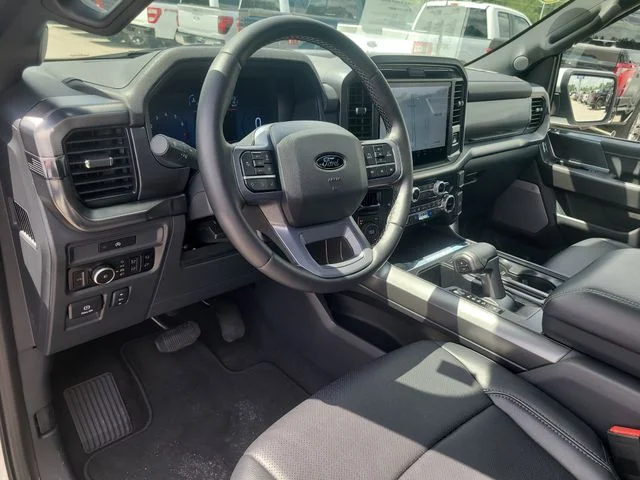 Used 2025 White Ford Lariat image 17