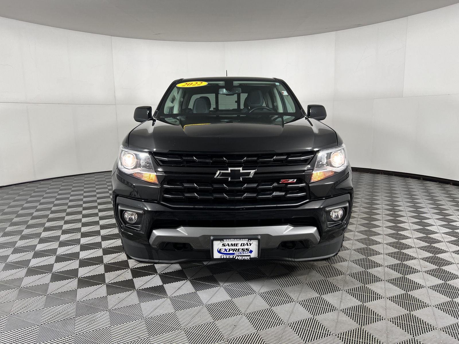 Used 2022 Black Chevrolet 4WD Z71 image 2