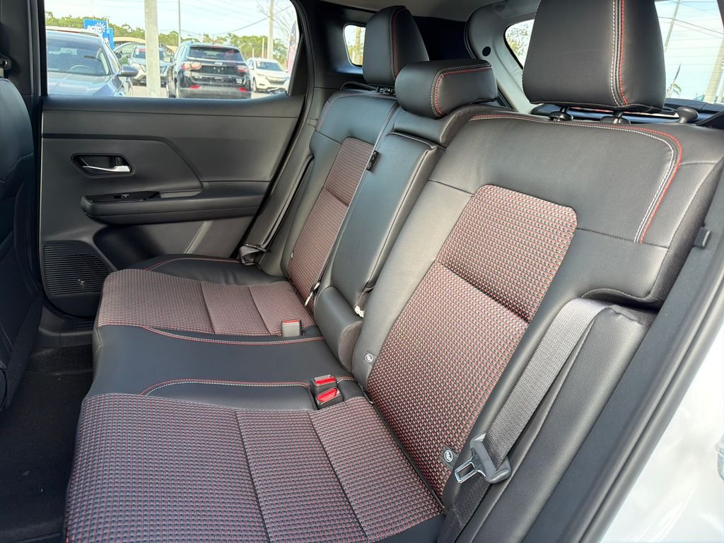 New 2026 Nissan Kicks SR 4D Sport Utility