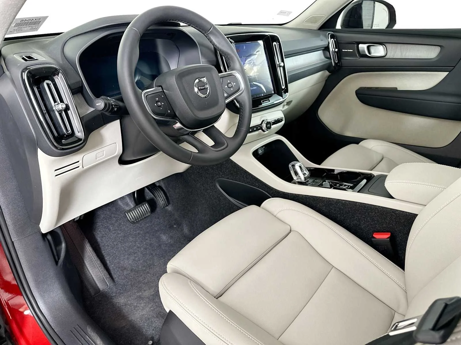 2025 Volvo XC40 Ultra - Photo 9