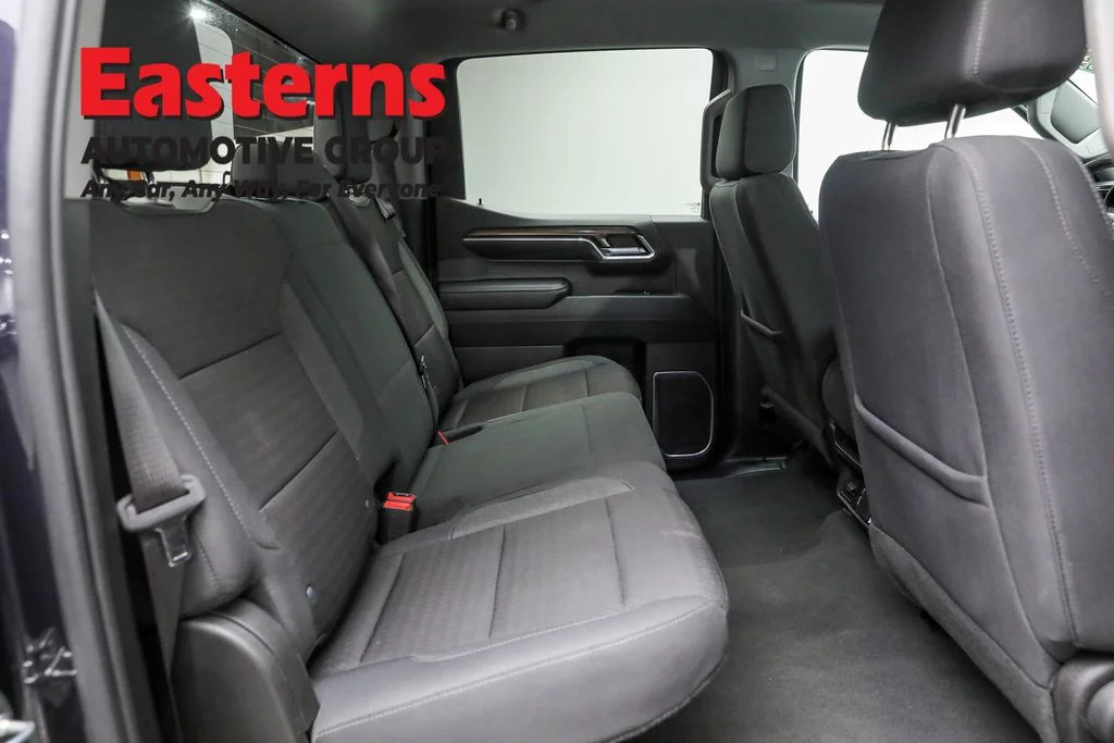 Used 2023 Gray Chevrolet LT image 24
