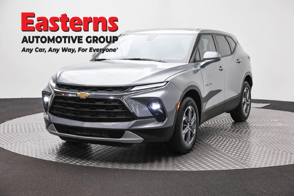 Used 2025 Gray Chevrolet LT image 1