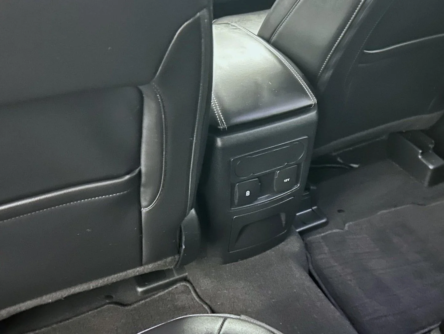Used 2023 Silver Ford XLT image 23