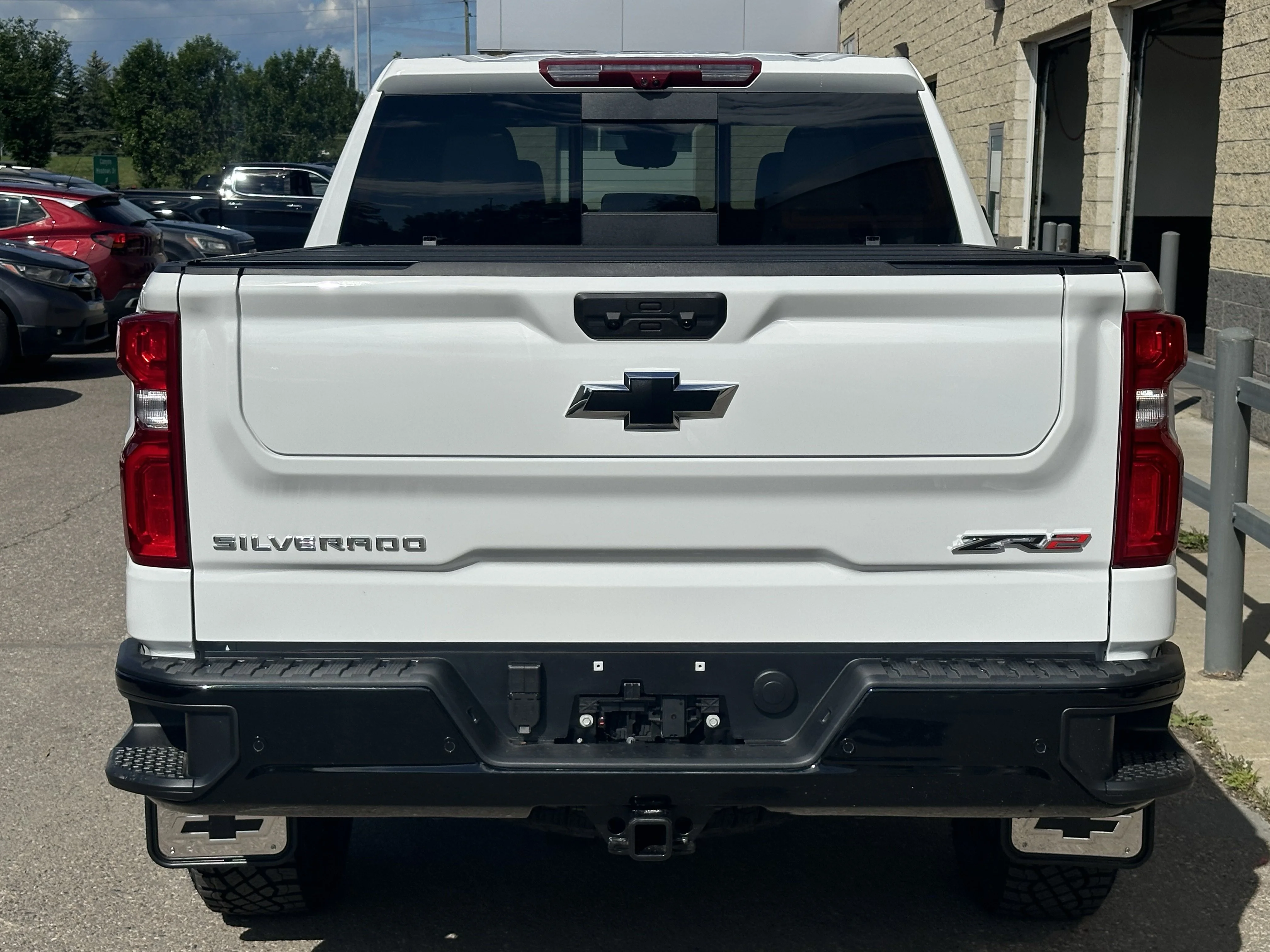 New 2026 Summit White Chevrolet ZR2 image 5