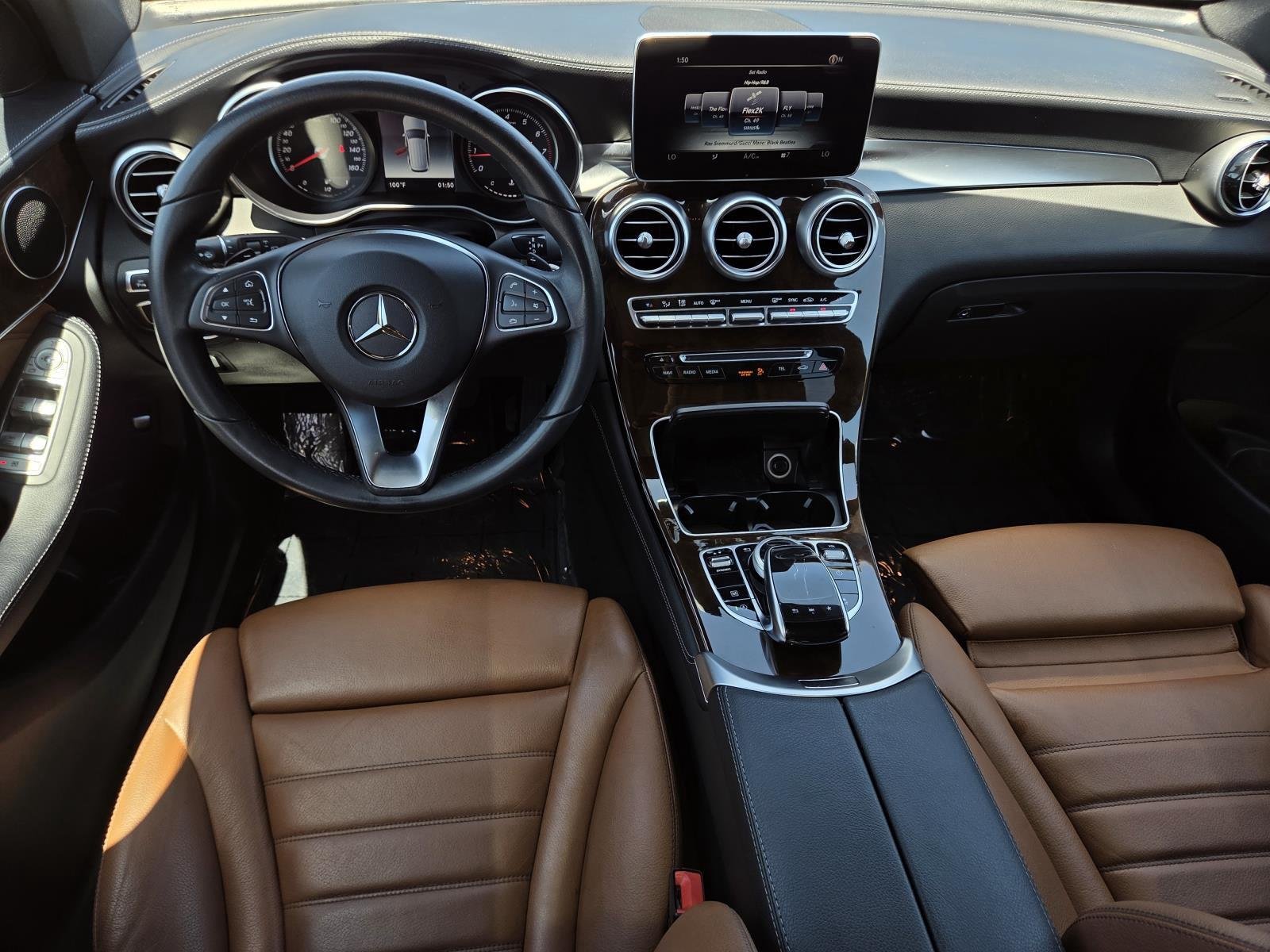 Used 2018 designo Diamond White Metallic Mercedes-Benz GLC 300 image 15