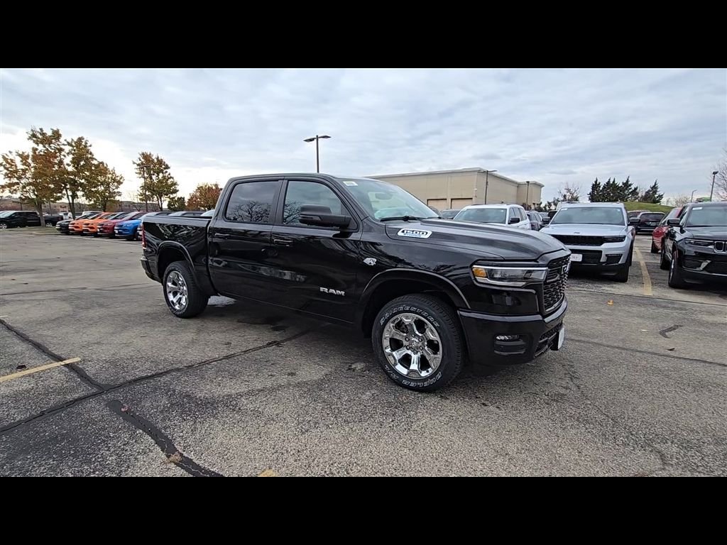 New 2026 Diamond Black Crystal Pearl-Coat Exterior Paint RAM Big Horn/Lone Star image 2