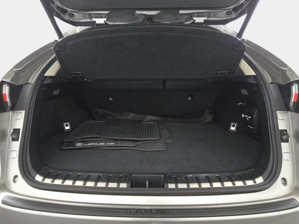 Used 2017 Silver Lexus 200t image 14