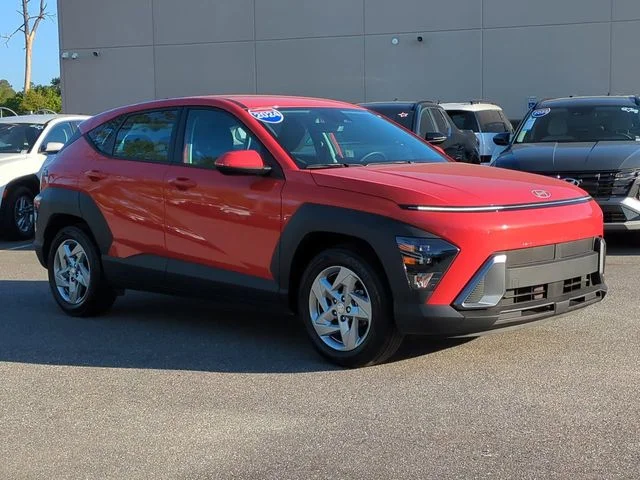 Used 2024 Orange Hyundai SE image 3